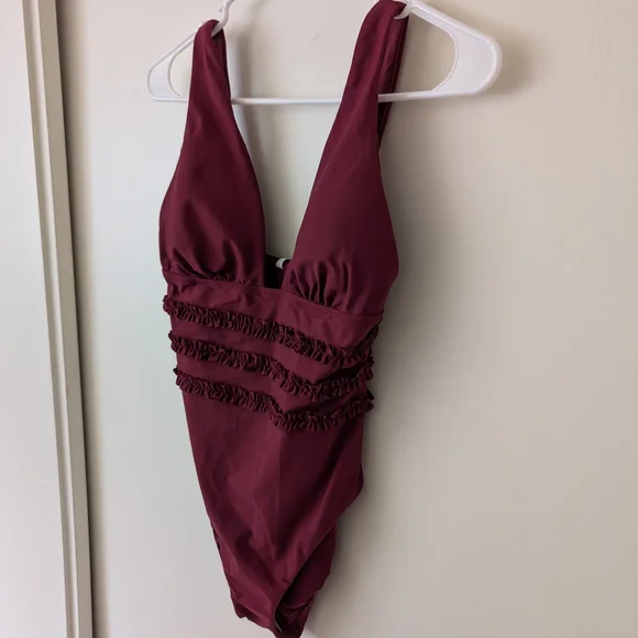 Mimi Flamingo Womens 6 One Piece Swimsuit Burgundy NWT Vacation Beach Pool - Picture 3 of 5